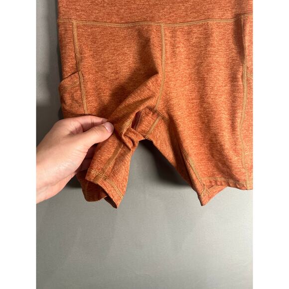Offline Aerie Biker Shorts Womens Medium Orange Athletic Running Workout Pockets - Picture 8 of 9